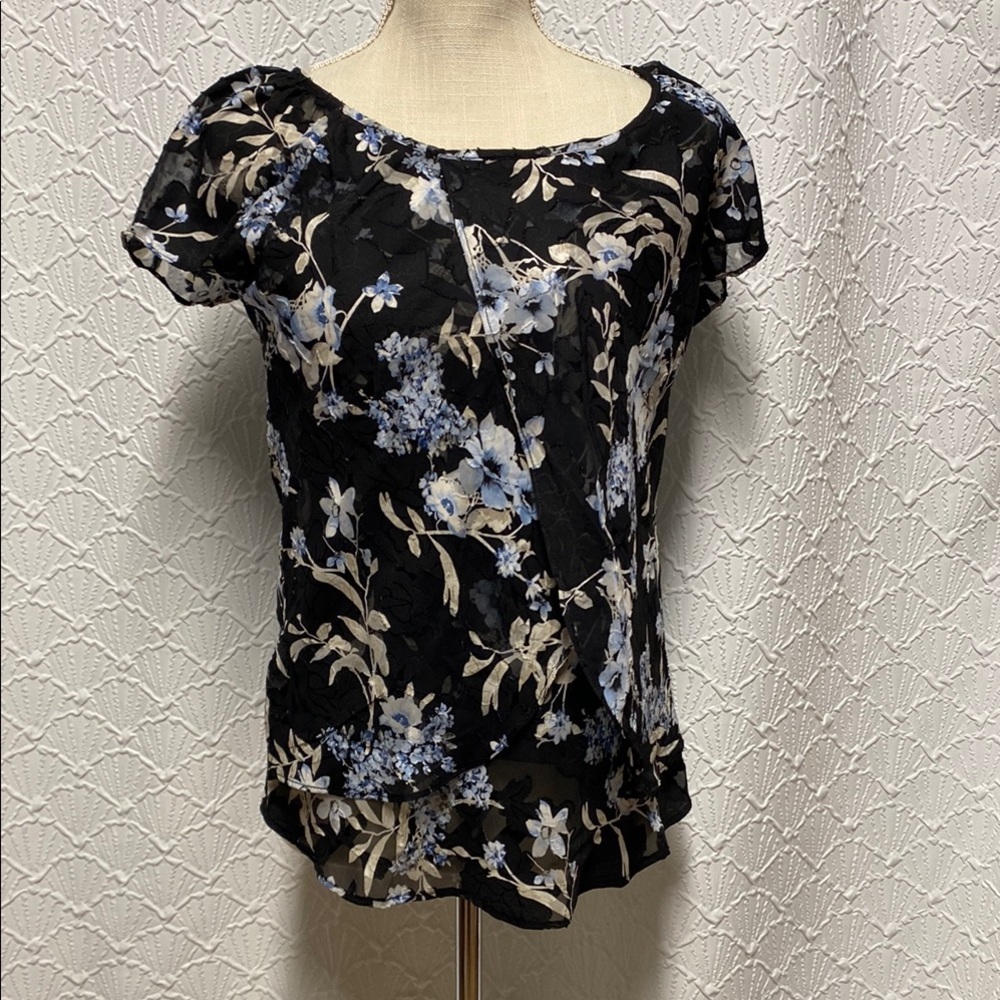 NWT‎ Tamara H size small Floral Black and Blue Women's Top